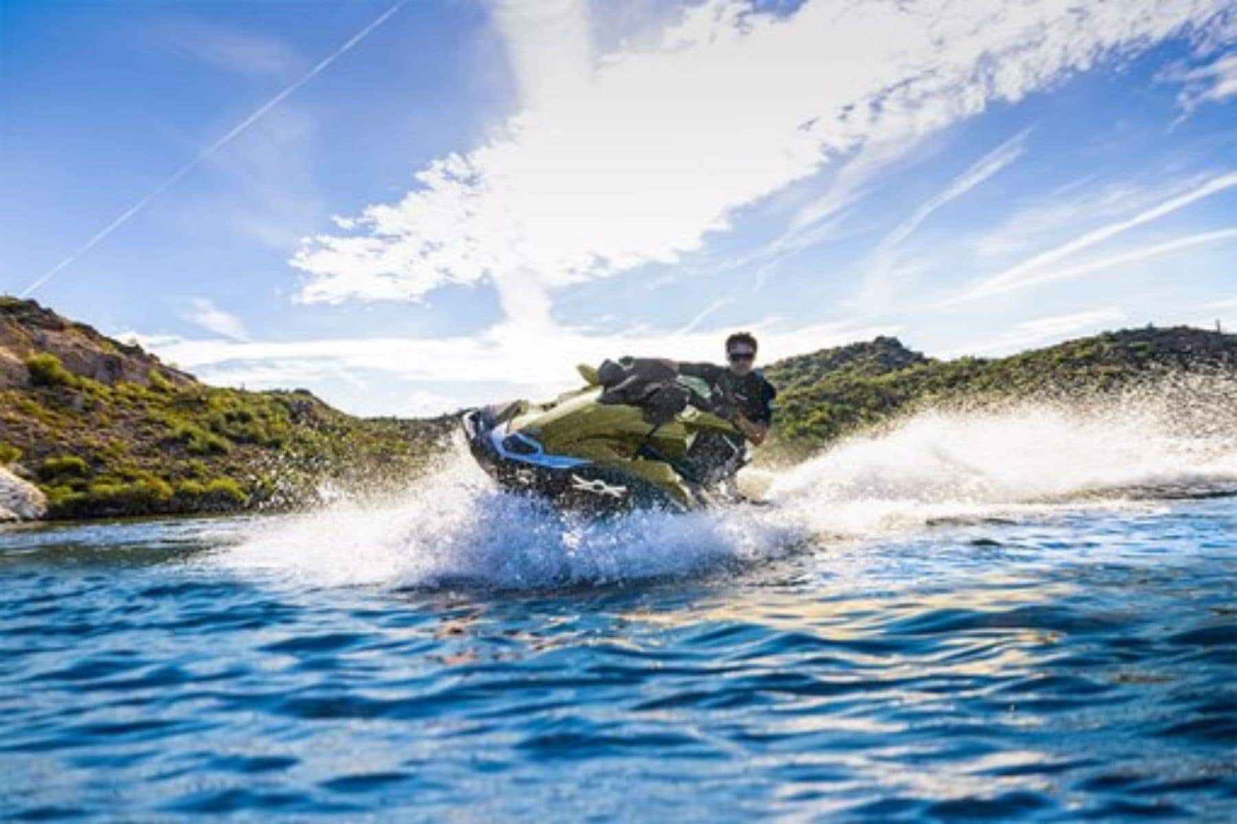 Kawasaki Ultra 310LX - Review 2025 - Boat & Sail Magazine